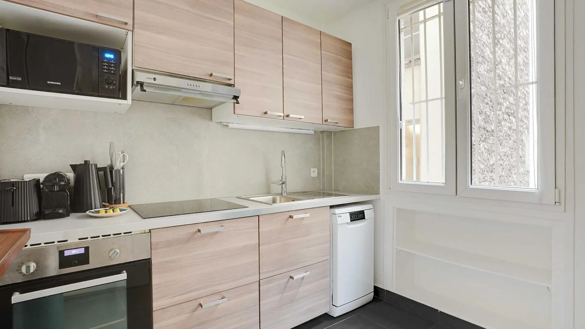 Modern Apartment - 2Bdr 6P - Paris 14E France